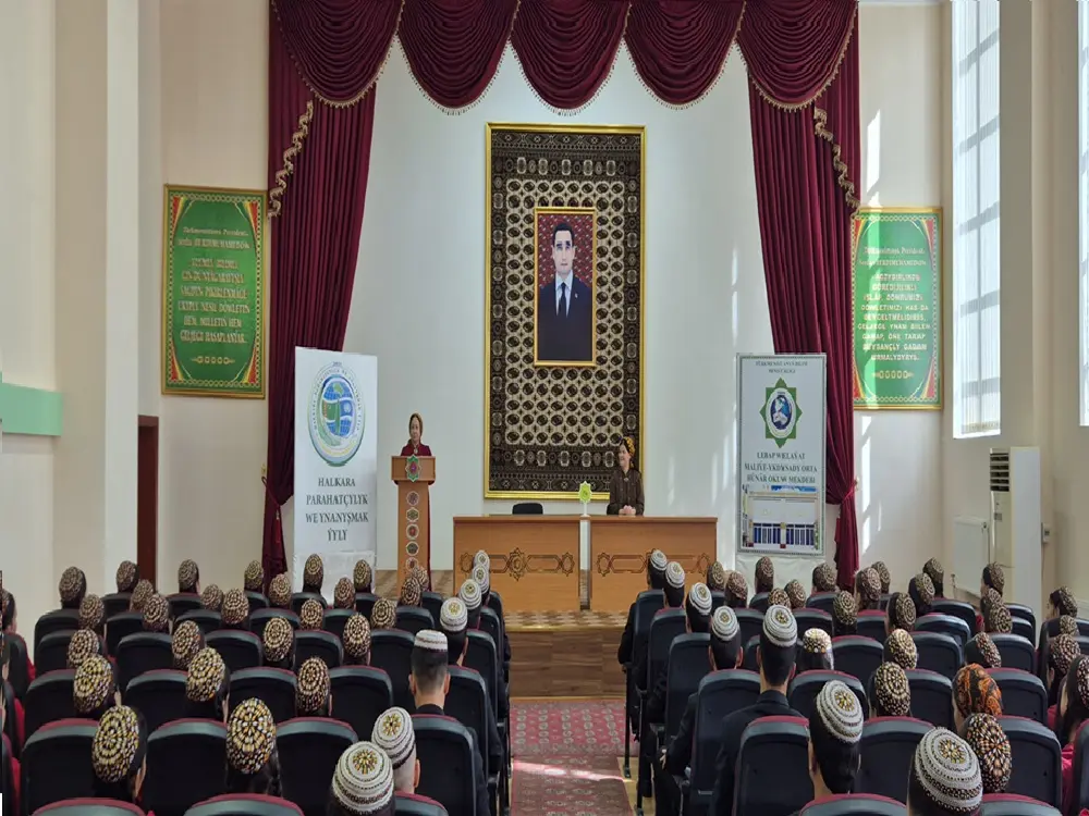 Senagatçylar we telekeçiler partiýasy bilen bilelikde çäre geçirildi