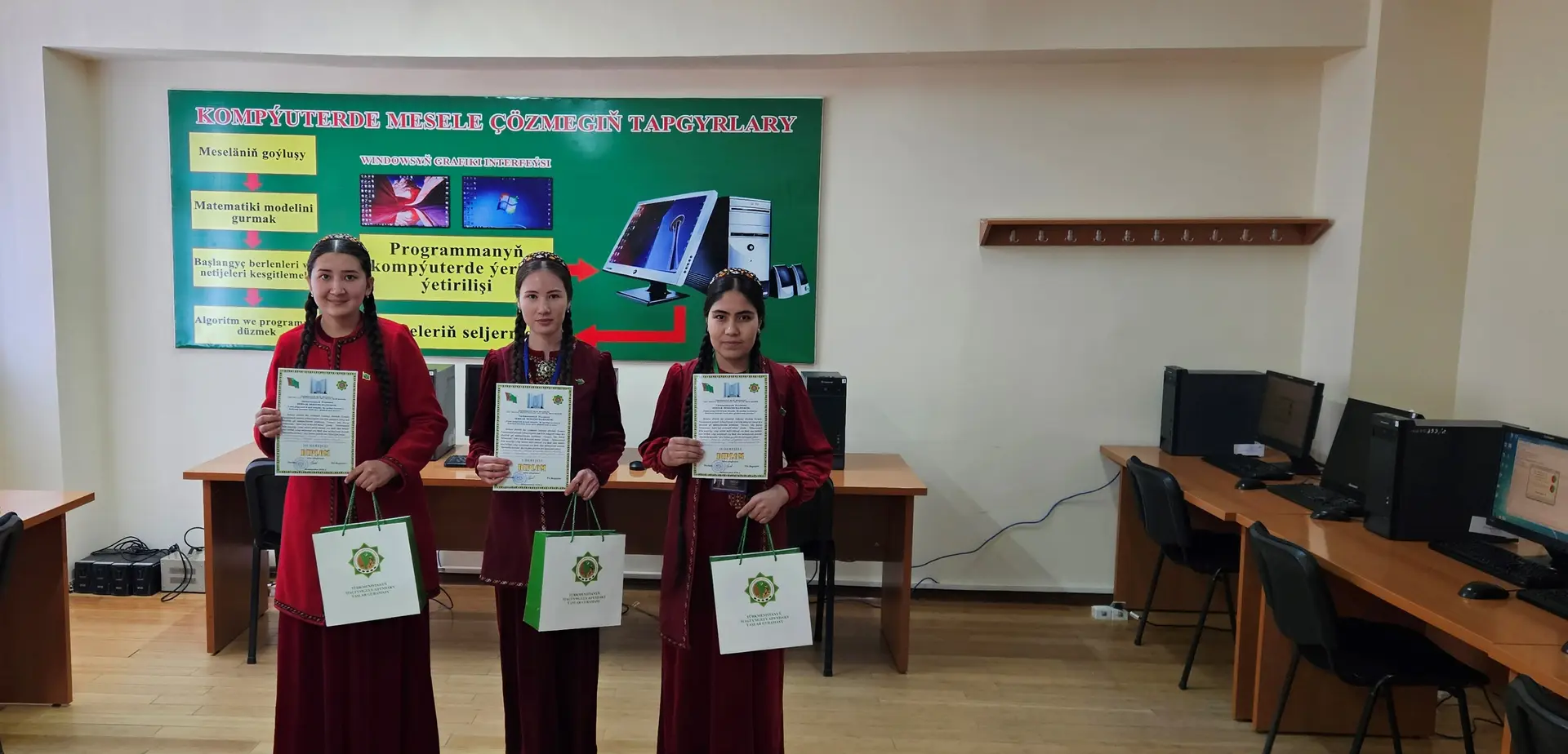 Ders bäsleşigi geçirildi